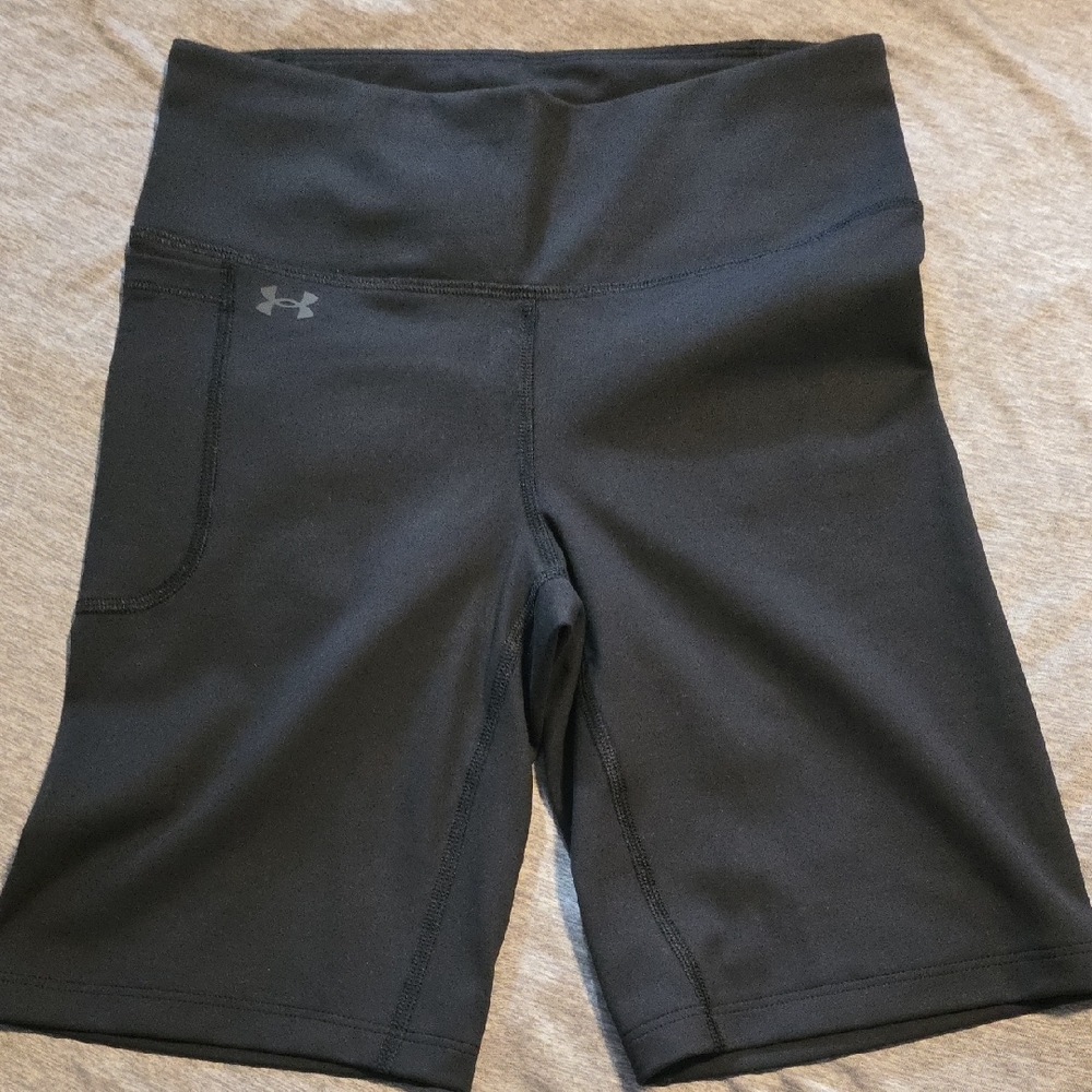 Under Armour Women's Black Bike Shorts